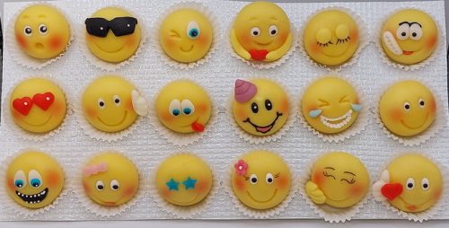 Smile (18 pcs, total approx. - 325 g)